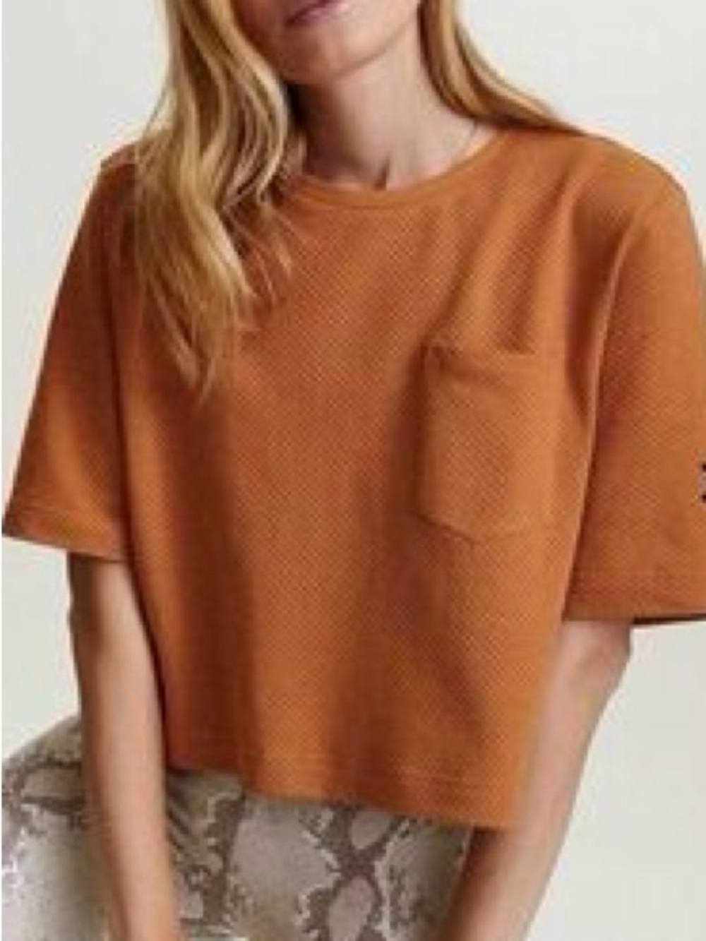 Varley Bexley T-Shirt Cropped Short Sleeve Perforated in Cashew Size Small